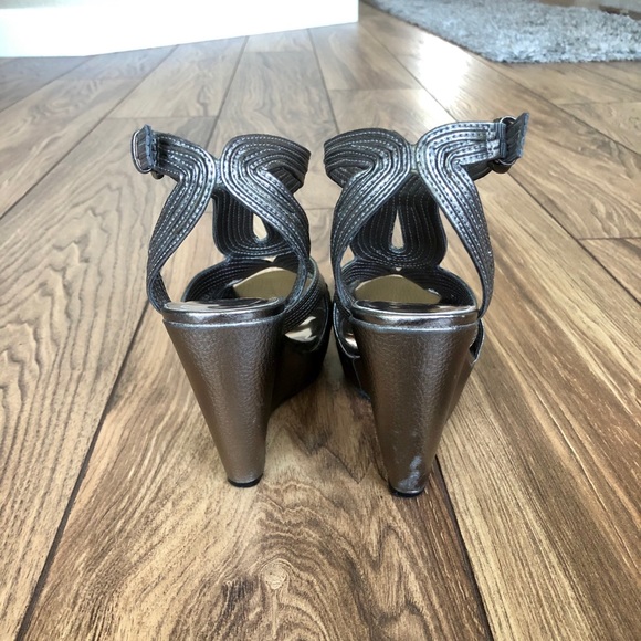 Carlos Santana Chord Pewter Sandal - Picture 4 of 10